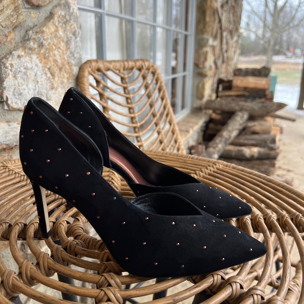 Ted Baker London Daphne D’Orsay Studded Suede Heels 7.5 Size 38